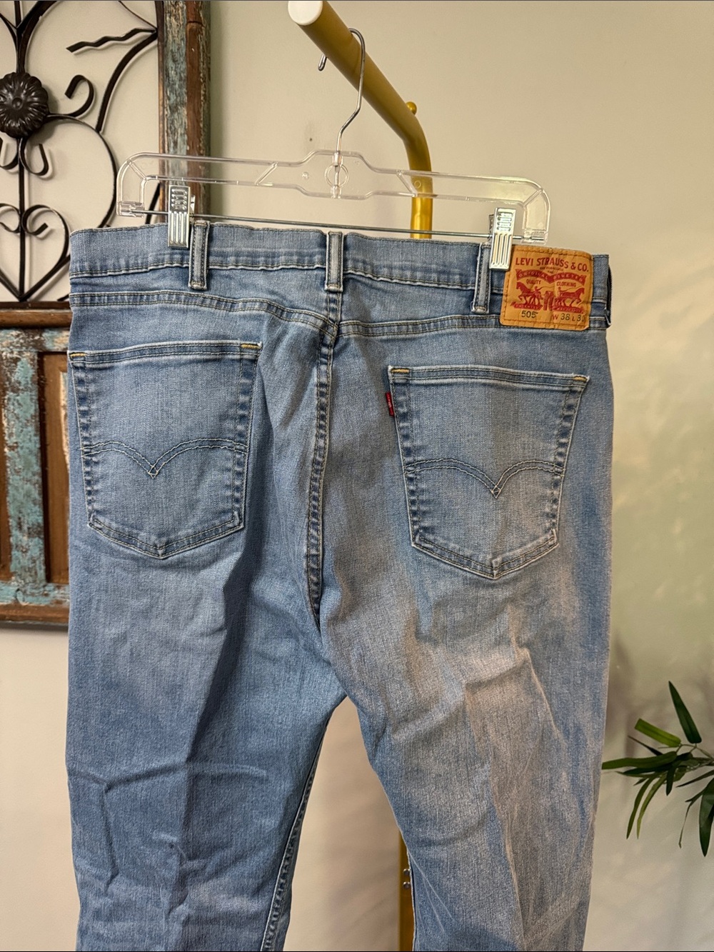 Levi's Men's Light Blue Straight Leg Jeans 38